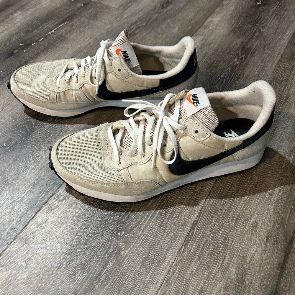 Nike Cream and Black Retro Sneakers